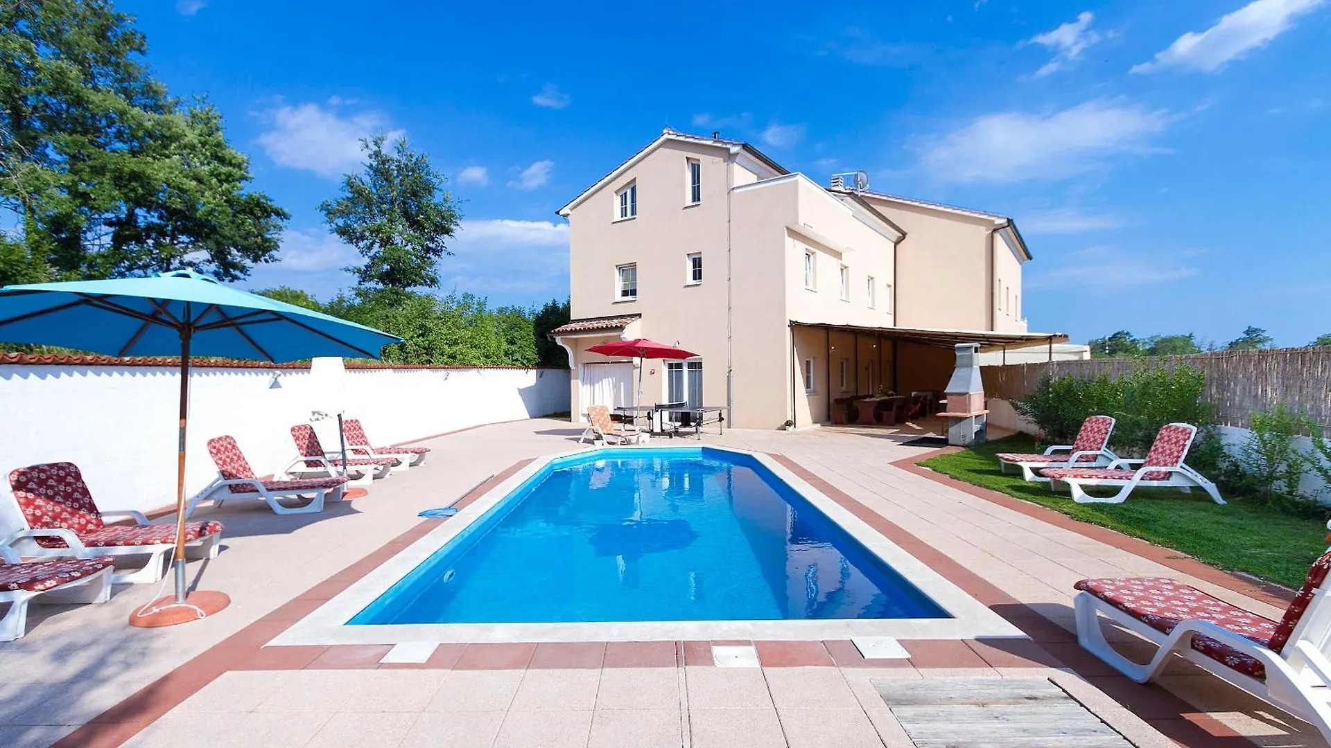 Kontakt z Villa Spacious